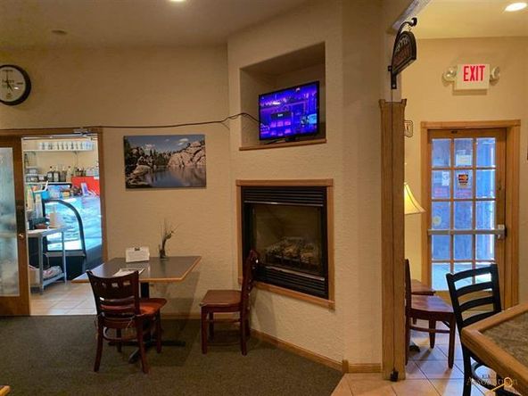 Wooley's Grill & Cellar: 1648 Highway 18 Byp, Hot Springs, SD 57747